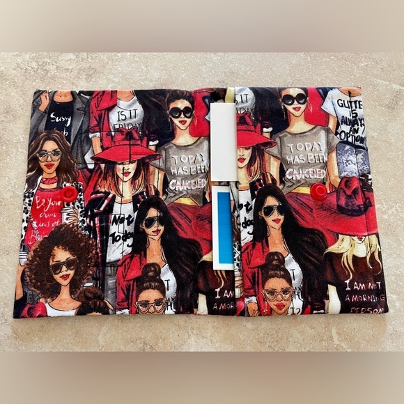 Handmade Washable Wallet – Stylish, Durable & Snap Closure - NWOT - Picture 4 of 5